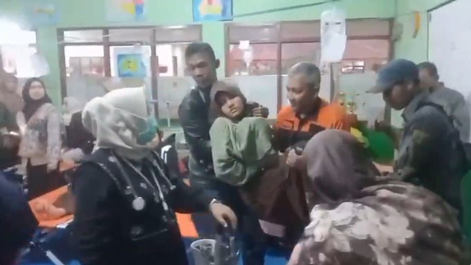 Ratusan Siswa SMPN 1 Cisarua Keracunan MBG, Daging Ayam Diduga Penyebab
